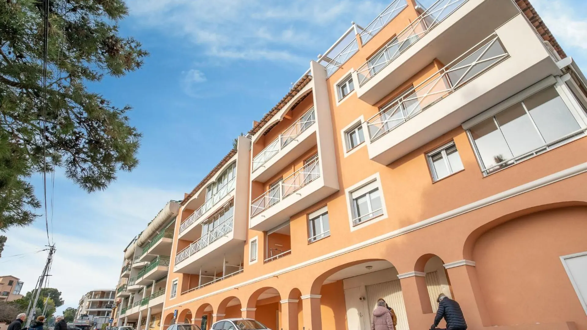 Apartment Les Calanques D'Azur By Interhome Saint Aygulf