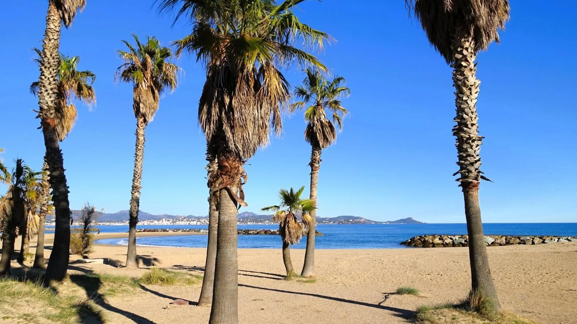 Apartment Les Calanques D'Azur By Interhome Saint Aygulf