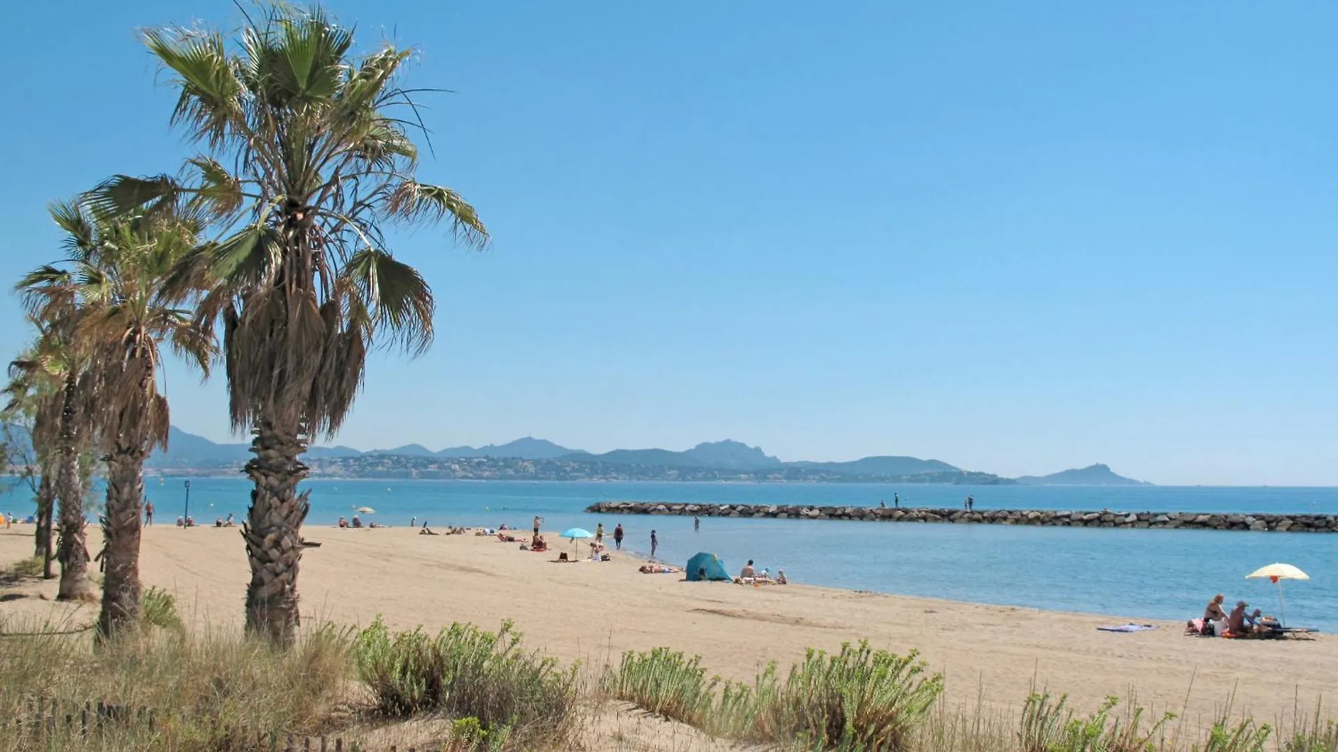Apartment Les Calanques D'Azur By Interhome Saint Aygulf 0*,
