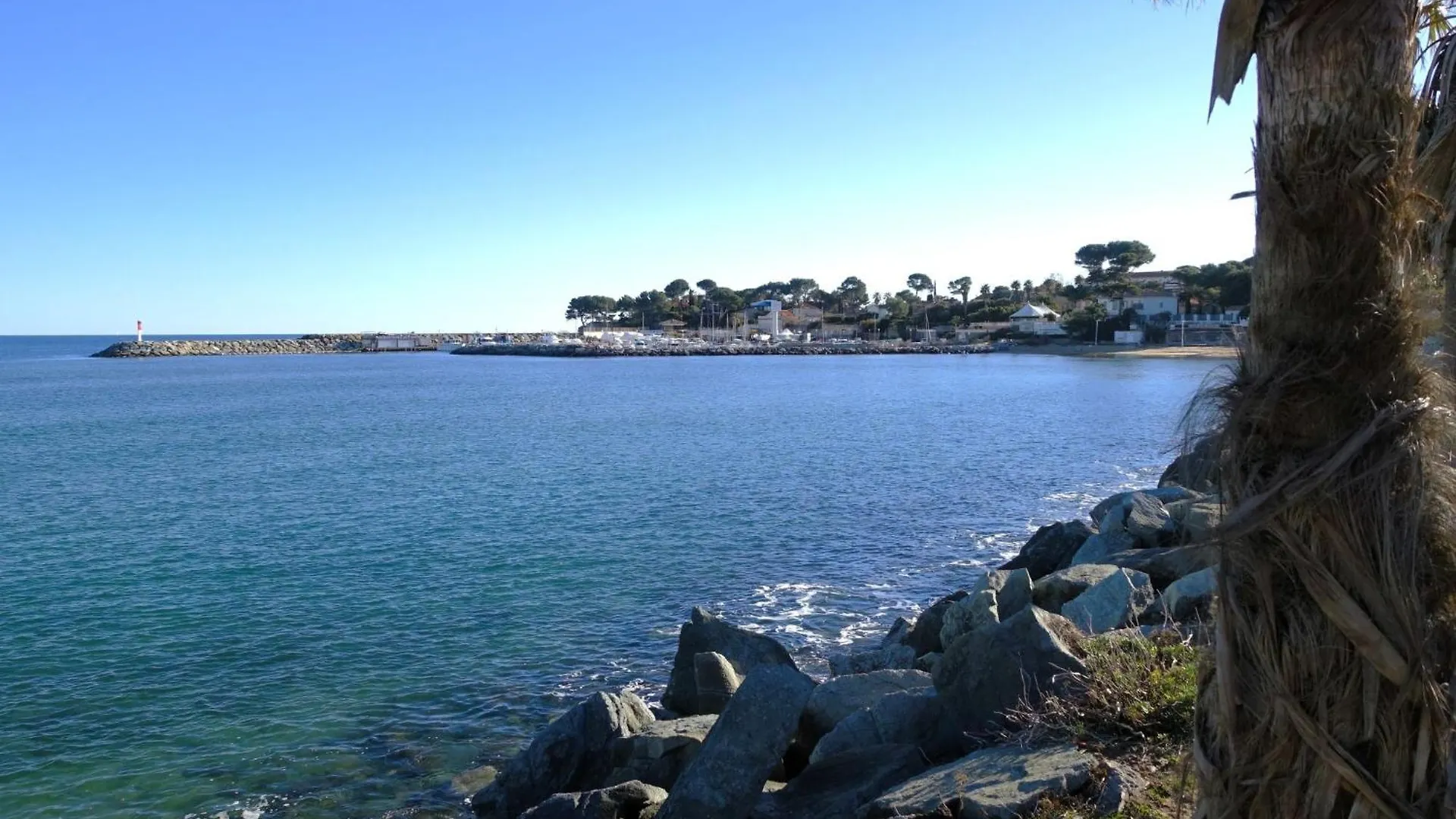 Apartment Les Calanques D'Azur By Interhome Saint Aygulf